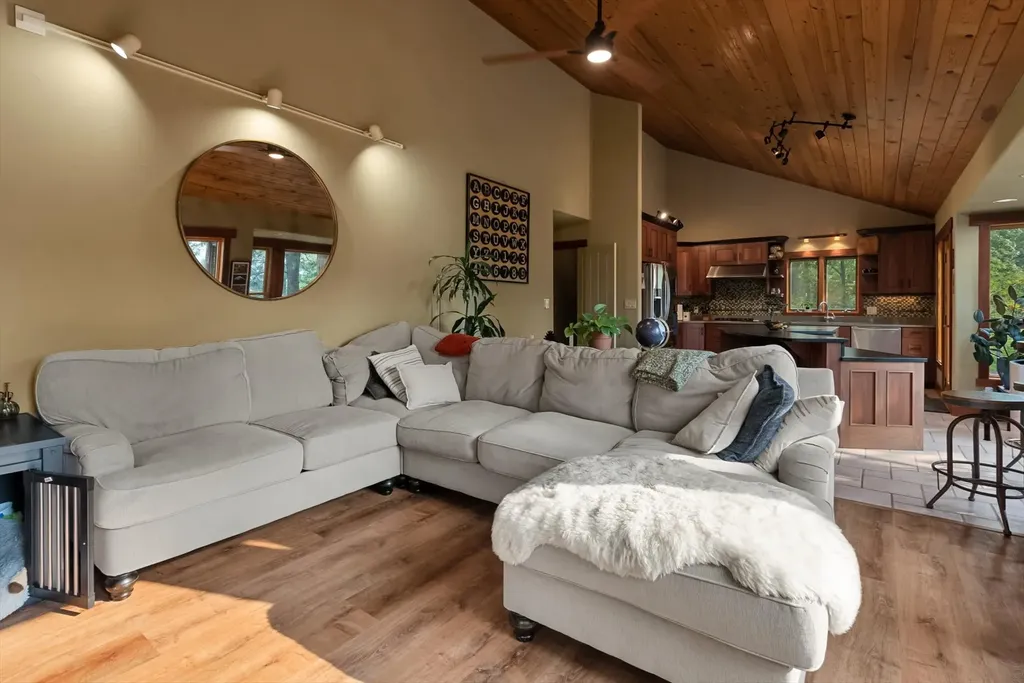 14458 Cherry Drive Bigfork MT 59911