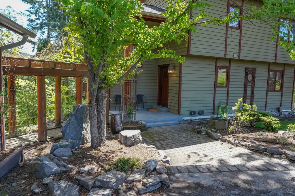 14458 Cherry Drive Bigfork MT 59911