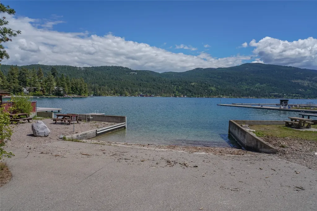 14458 Cherry Drive Bigfork MT 59911