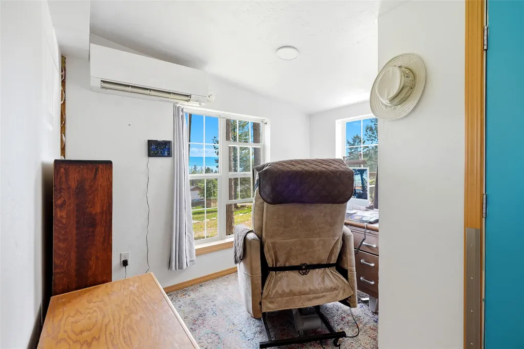165 Pineview Drive Lakeside MT 59922