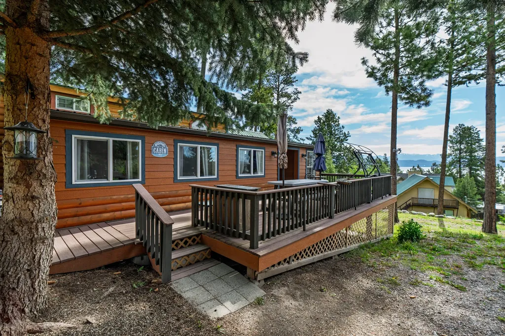 165 Pineview Drive Lakeside MT 59922