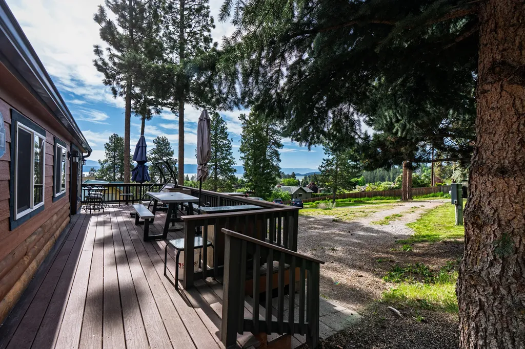 165 Pineview Drive Lakeside MT 59922