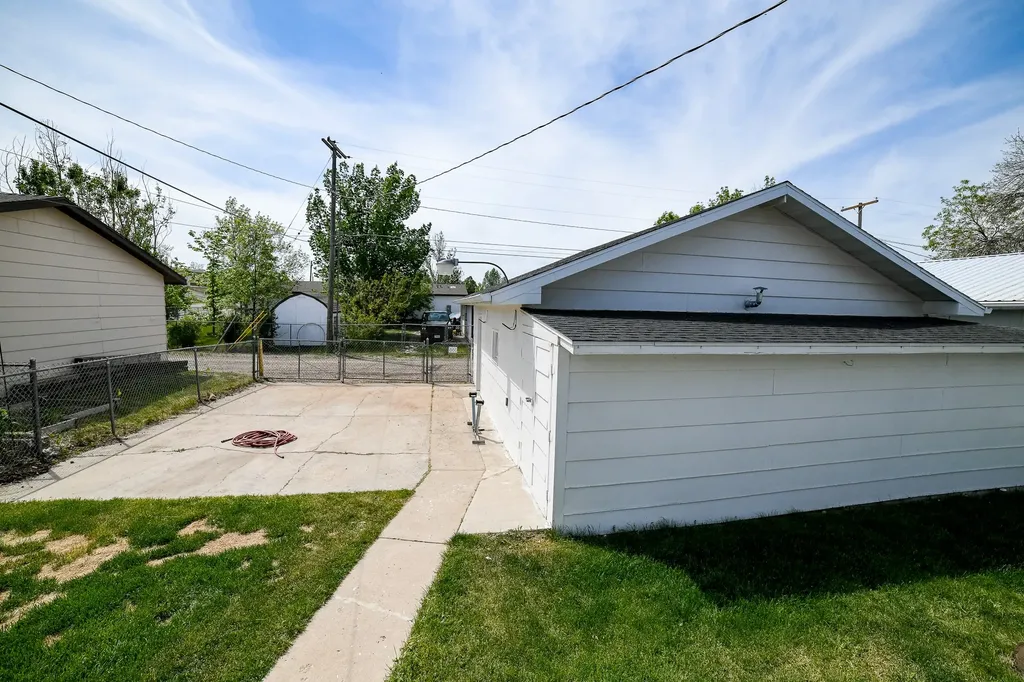 1304 3rd Avenue NW Great Falls MT 59404
