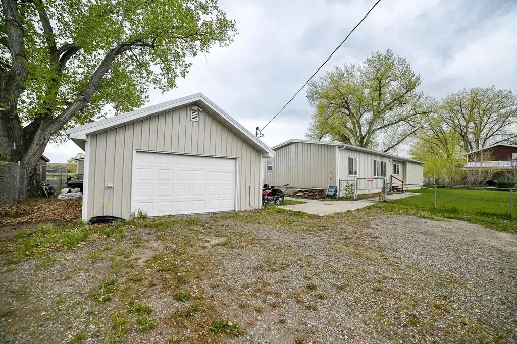 72 Eaton Avenue Great Falls MT 59405