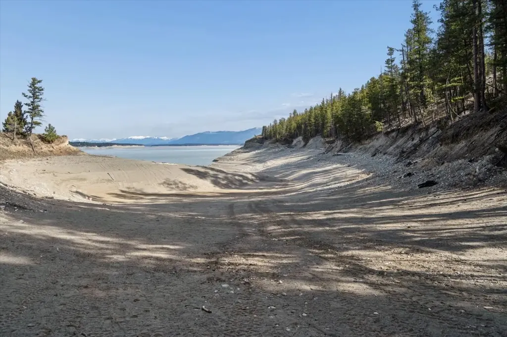 Nhn Cove Drive Rexford MT 59930