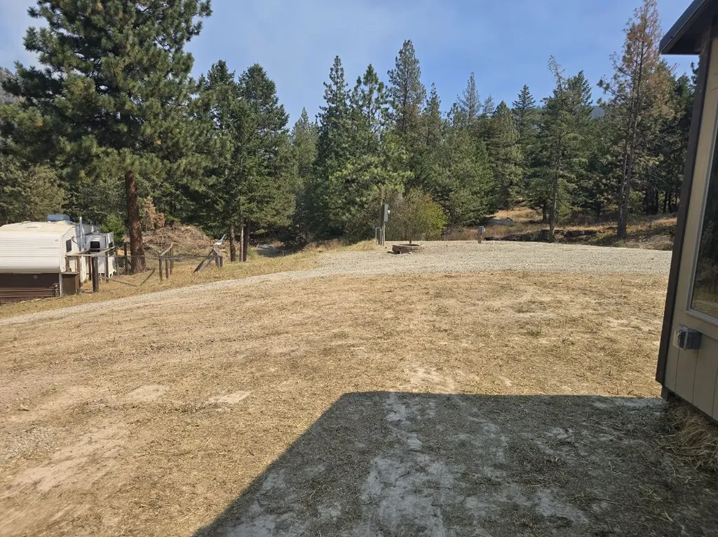 8596 Mt Highway 200 Plains MT 59859