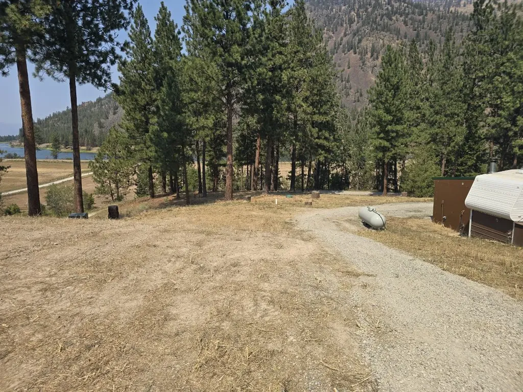 8596 Mt Highway 200 Plains MT 59859