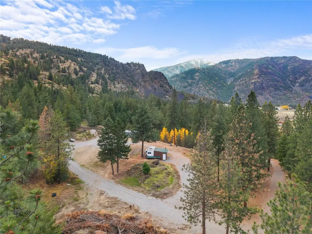8596 Mt Highway 200 Plains MT 59859