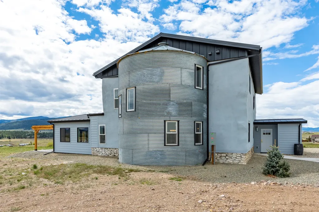 5730 Racehorse Loop Helena MT 59602