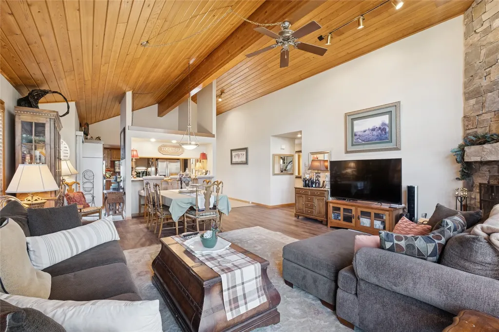 85 Golf Terrace Bigfork MT 59911
