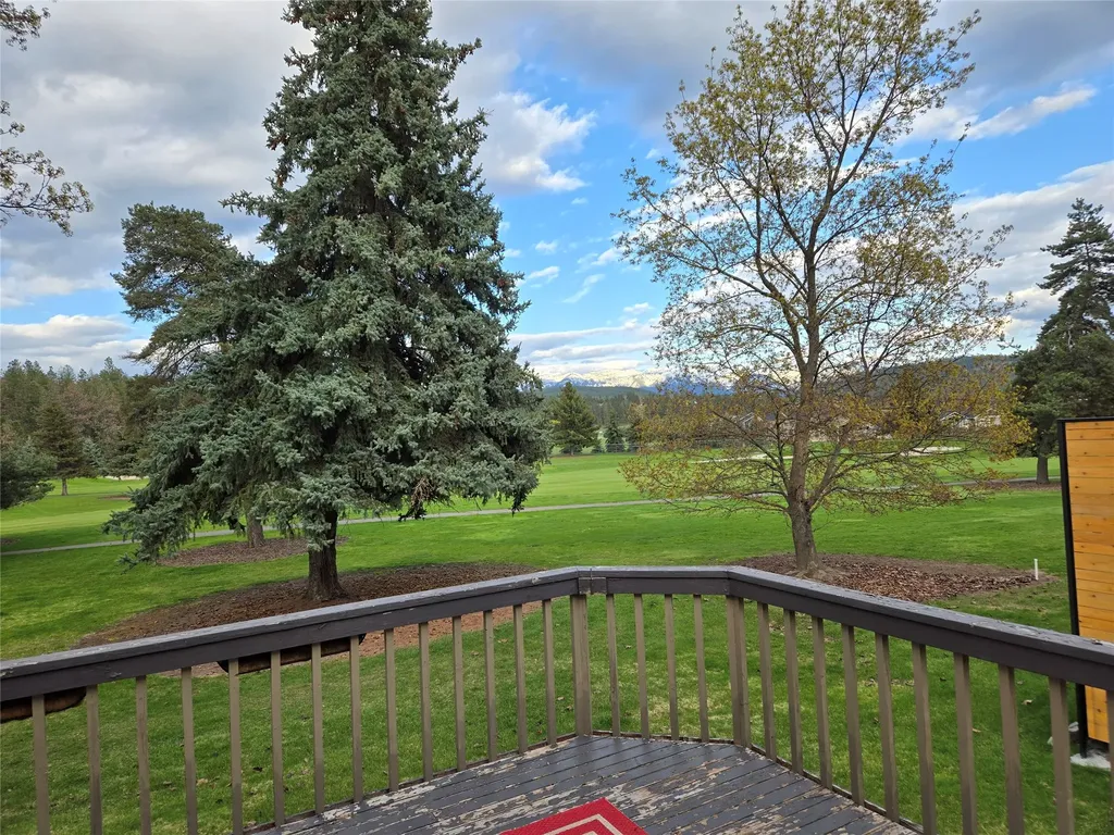 85 Golf Terrace Bigfork MT 59911