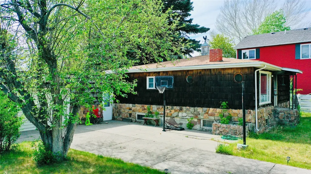 620 S 10th Street Livingston MT 59047