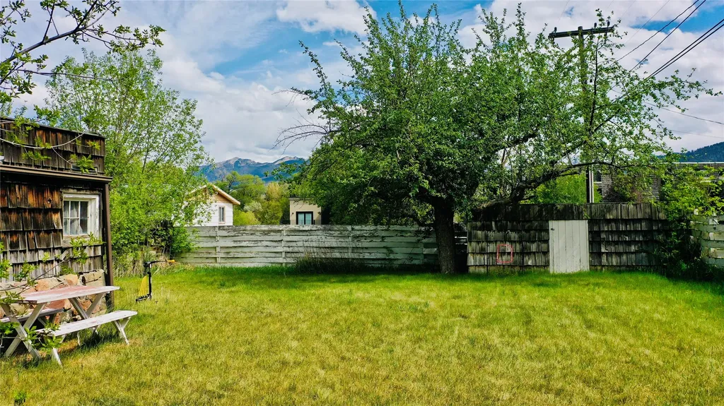 620 S 10th Street Livingston MT 59047
