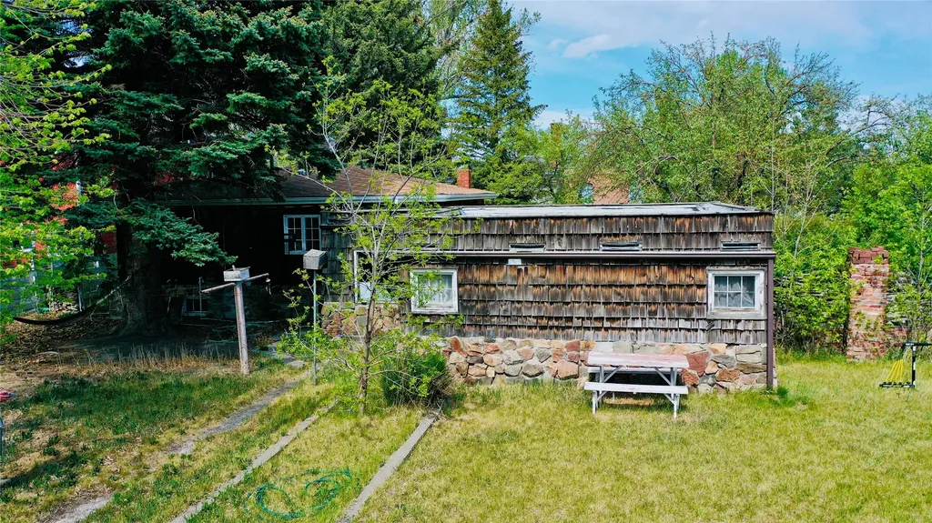 620 S 10th Street Livingston MT 59047