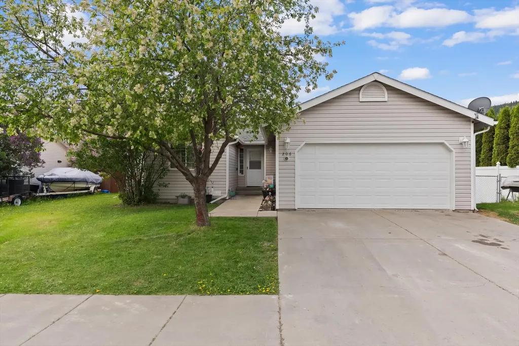 206 Phoenix Street Kalispell MT 59901