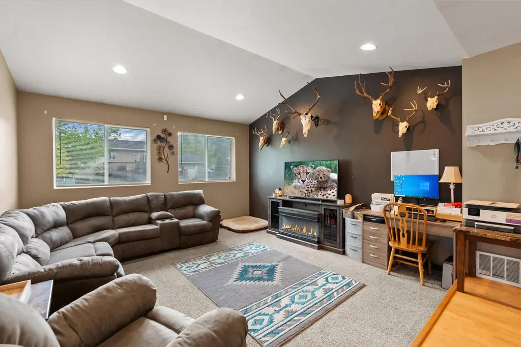 206 Phoenix Street Kalispell MT 59901