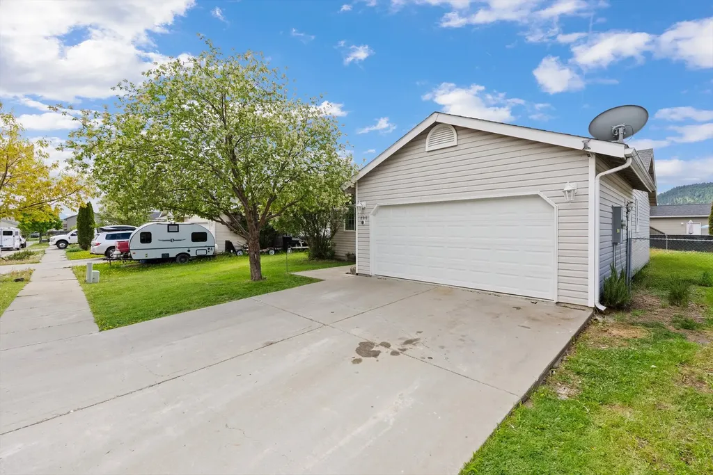 206 Phoenix Street Kalispell MT 59901