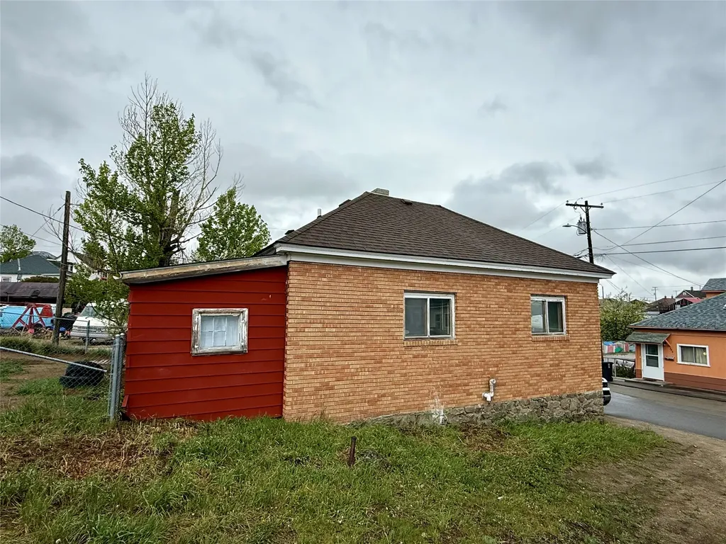 327 W Boardman Street Butte MT 59701