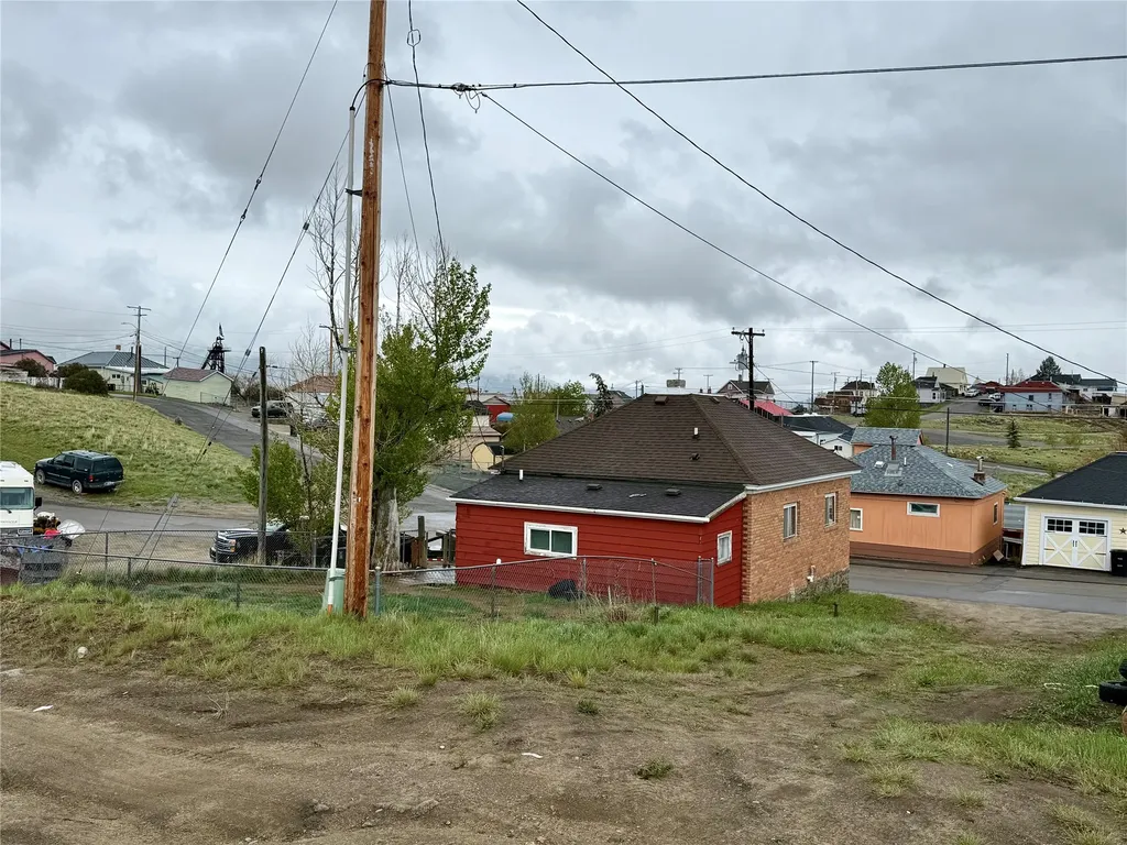 327 W Boardman Street Butte MT 59701