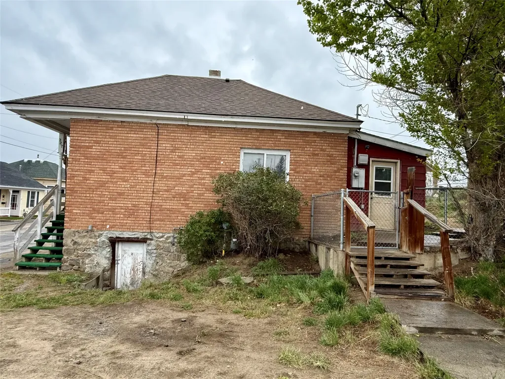 327 W Boardman Street Butte MT 59701