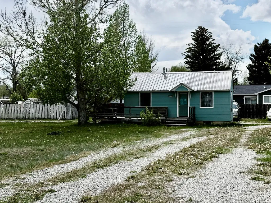 216 3rd Avenue SW Choteau MT 59422