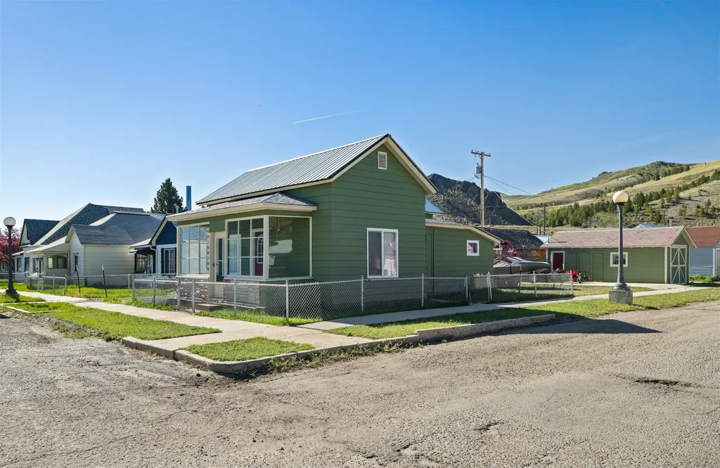 1201 E 5th Street Anaconda MT 59711