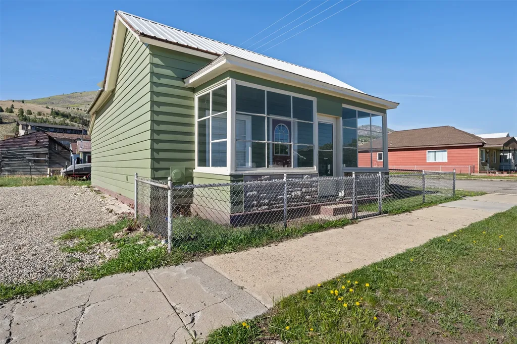 1201 E 5th Street Anaconda MT 59711