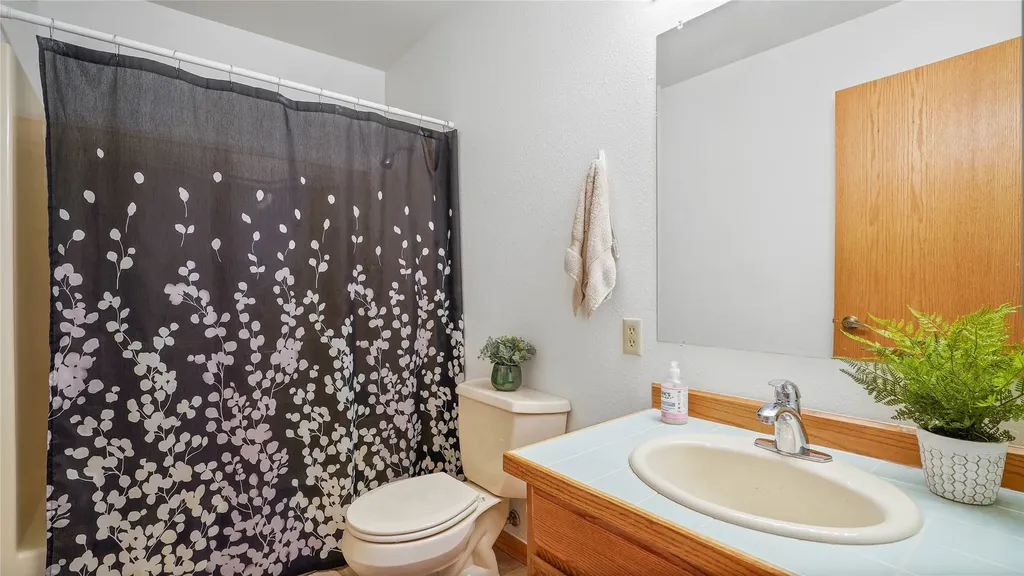 1011 Saddle Drive Helena MT 59601