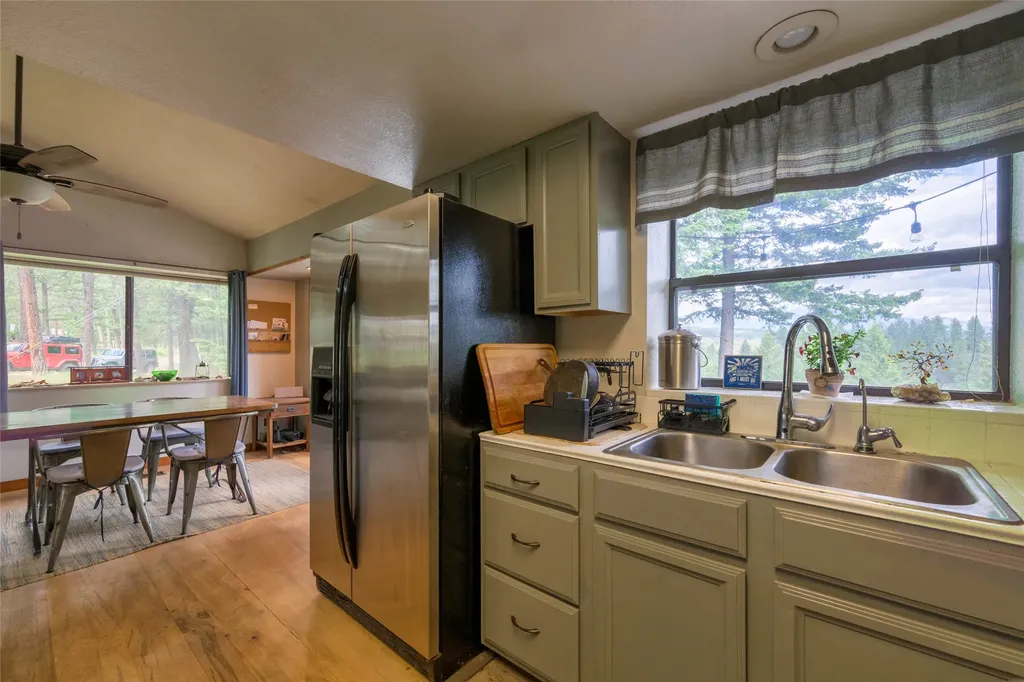 3410 Ray Mountain Road Darby MT 59829