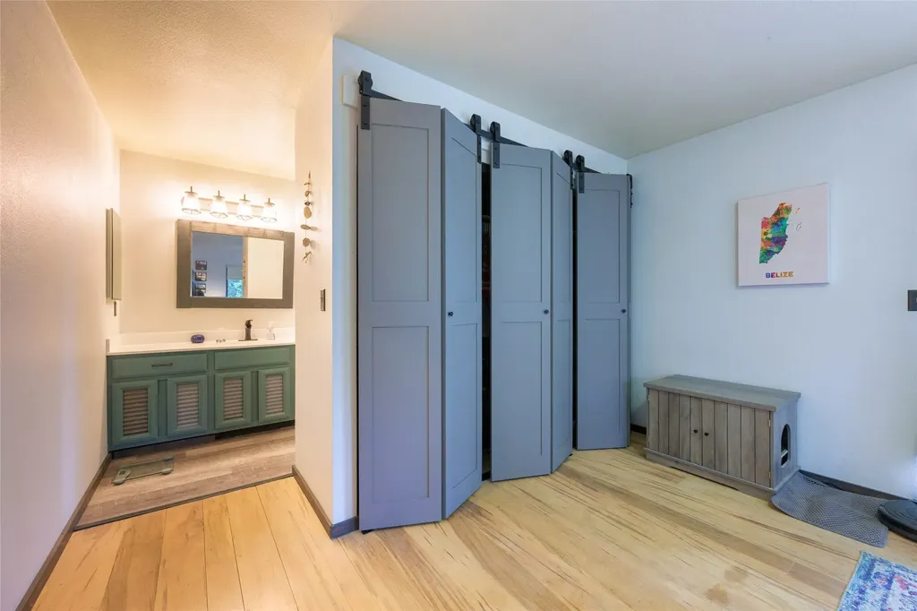 3410 Ray Mountain Road Darby MT 59829