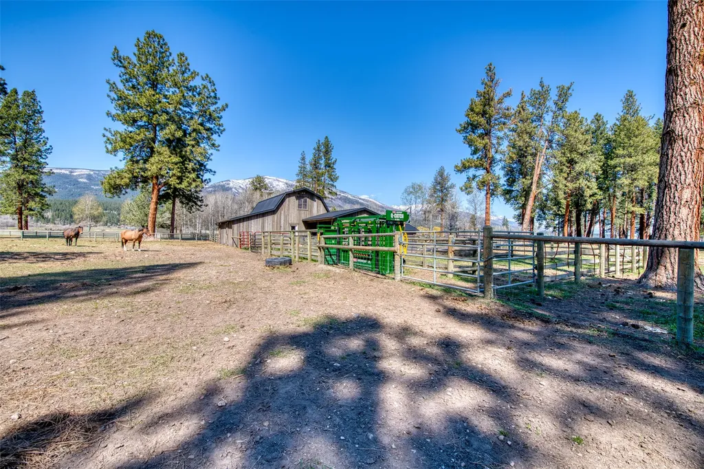 229 Camas Creek Loop Hamilton MT 59840