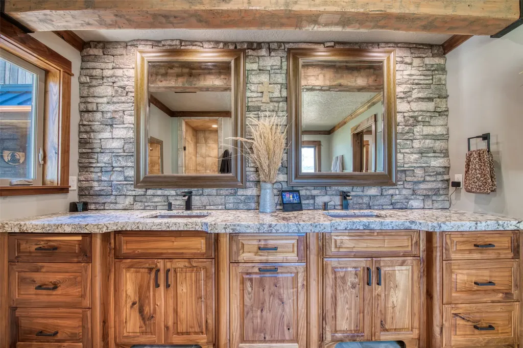 229 Camas Creek Loop Hamilton MT 59840