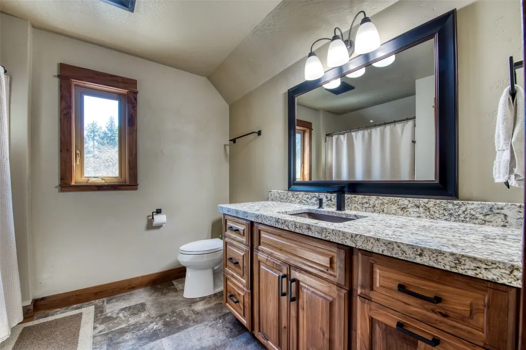 229 Camas Creek Loop Hamilton MT 59840