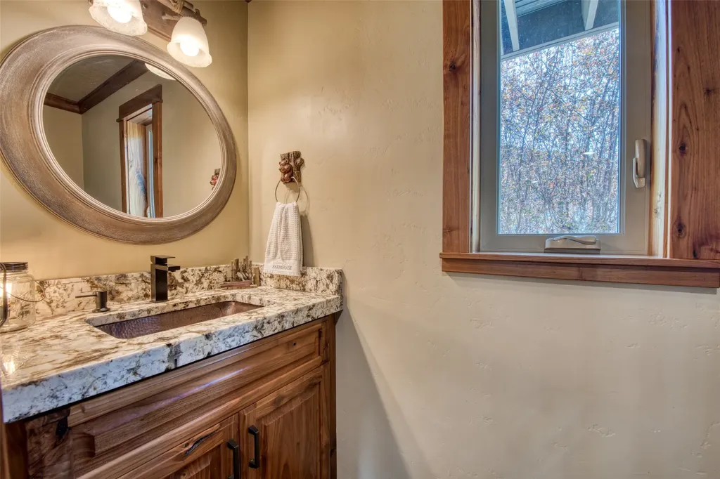 229 Camas Creek Loop Hamilton MT 59840