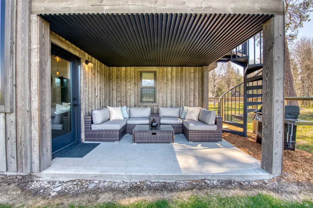 229 Camas Creek Loop Hamilton MT 59840