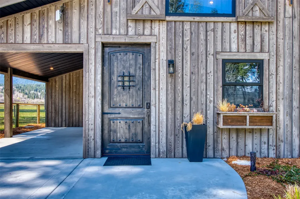 229 Camas Creek Loop Hamilton MT 59840