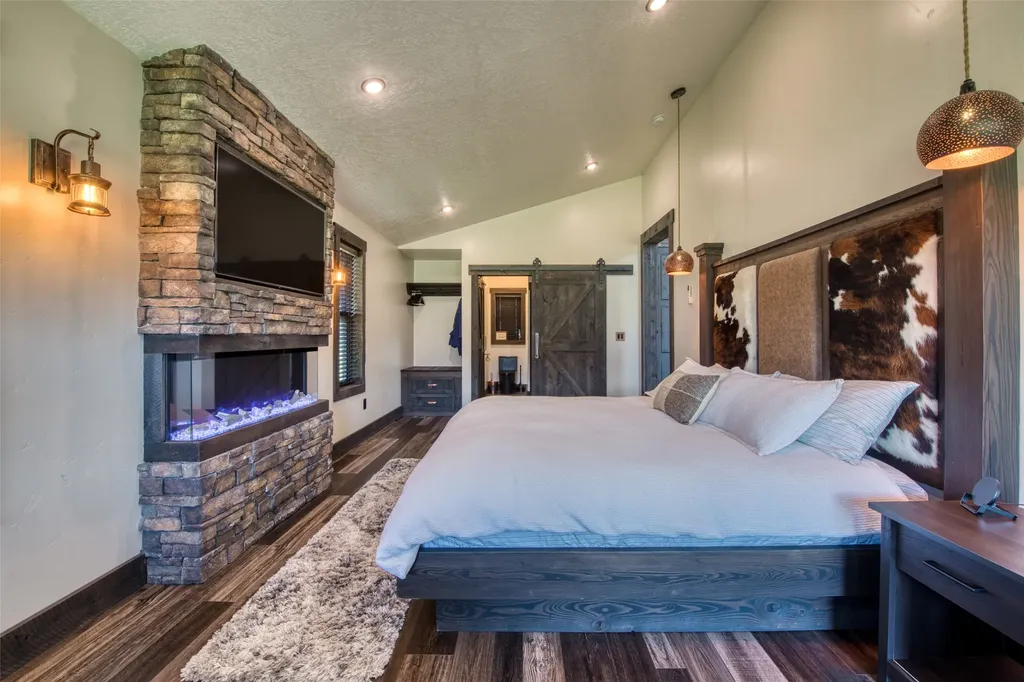 229 Camas Creek Loop Hamilton MT 59840