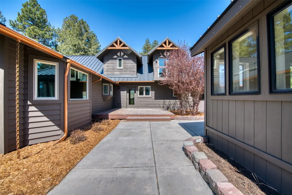 229 Camas Creek Loop Hamilton MT 59840