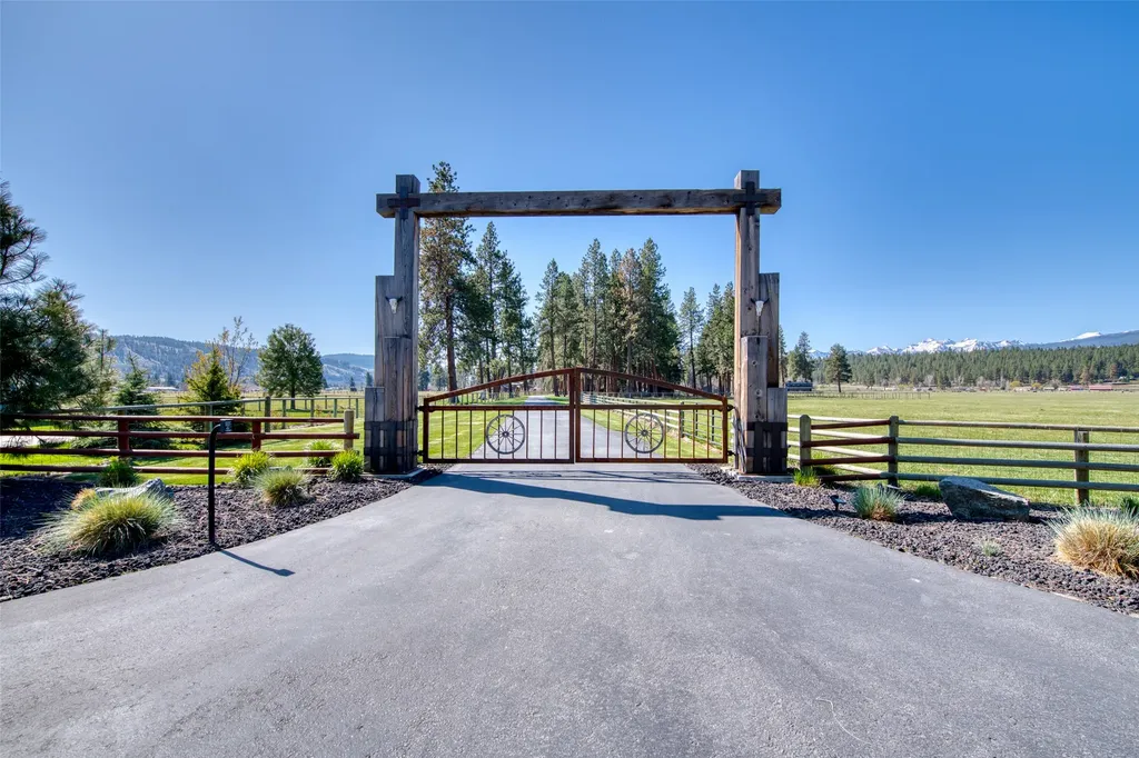 229 Camas Creek Loop Hamilton MT 59840