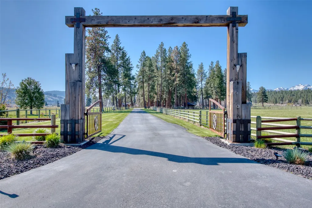 229 Camas Creek Loop Hamilton MT 59840