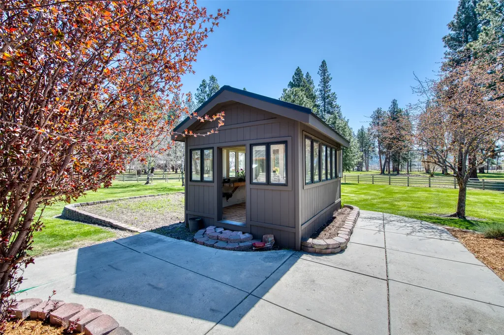 229 Camas Creek Loop Hamilton MT 59840