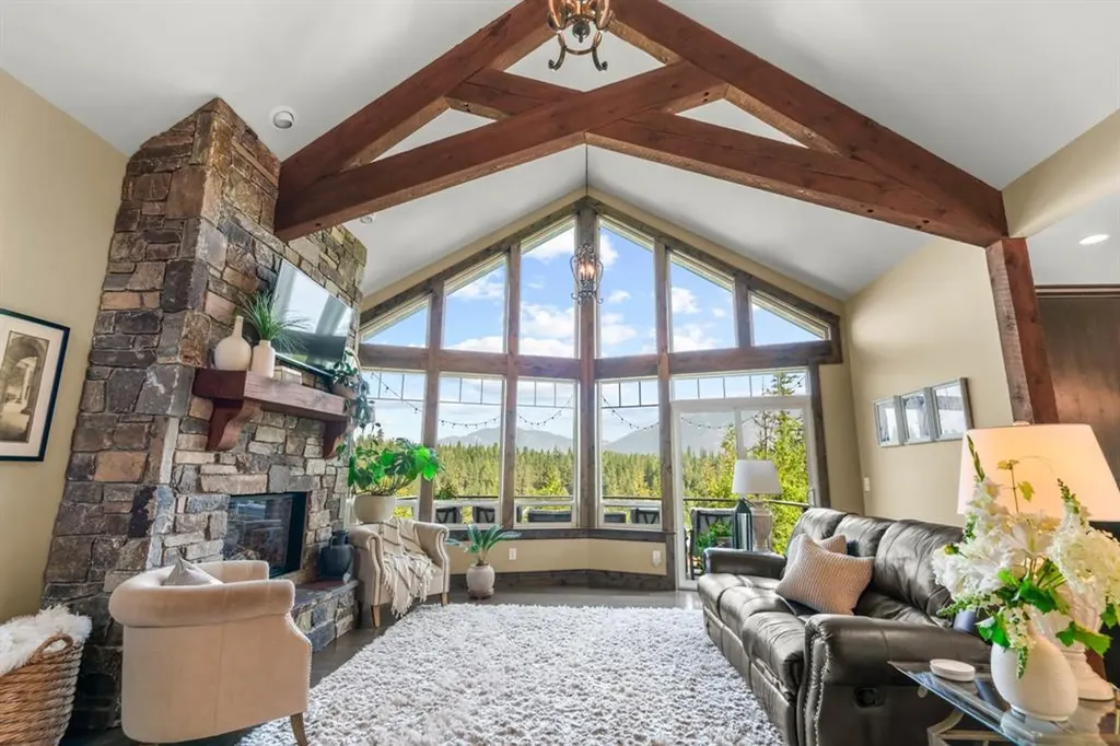 15 Sandi Lane Heron MT 59844