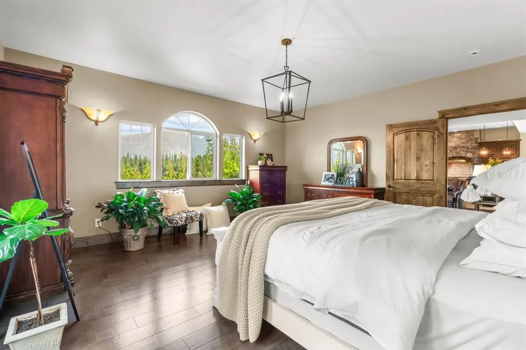 15 Sandi Lane Heron MT 59844