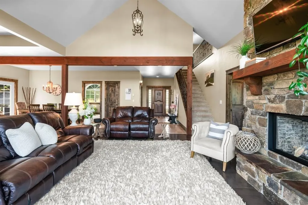15 Sandi Lane Heron MT 59844