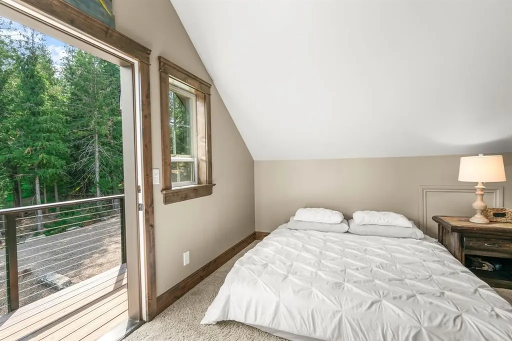 15 Sandi Lane Heron MT 59844