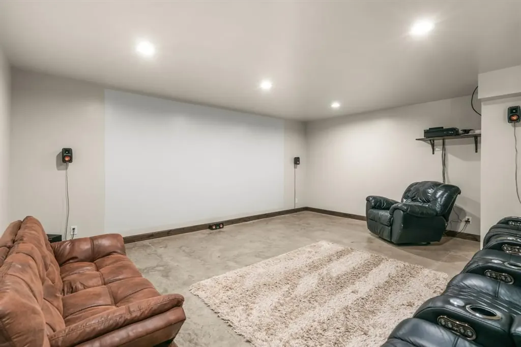 15 Sandi Lane Heron MT 59844