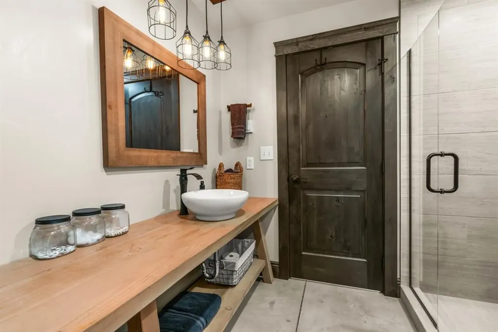 15 Sandi Lane Heron MT 59844