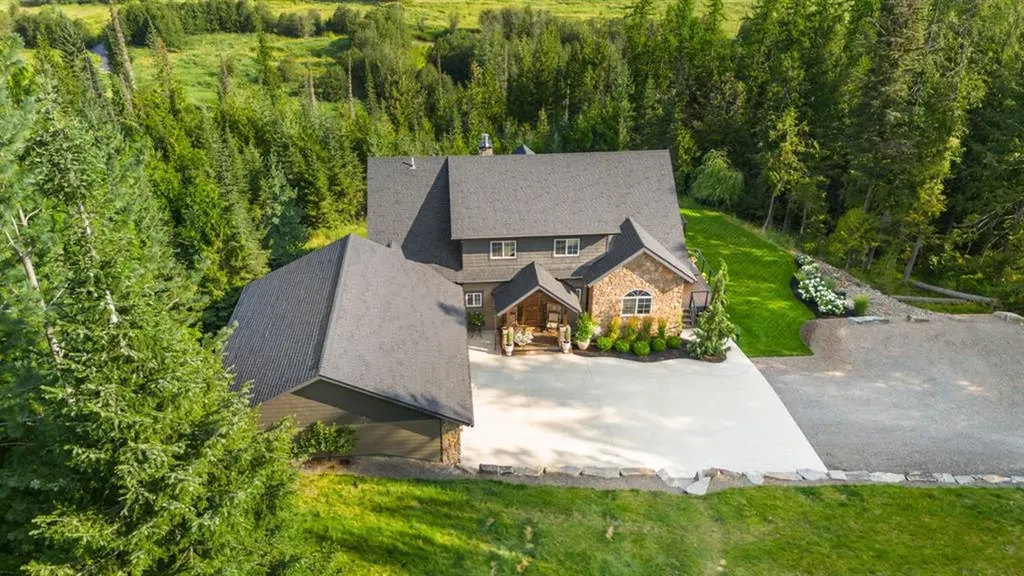 15 Sandi Lane Heron MT 59844
