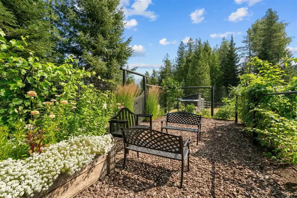 15 Sandi Lane Heron MT 59844
