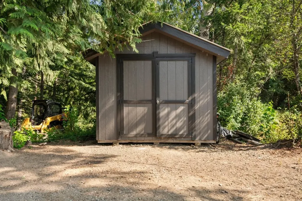 15 Sandi Lane Heron MT 59844